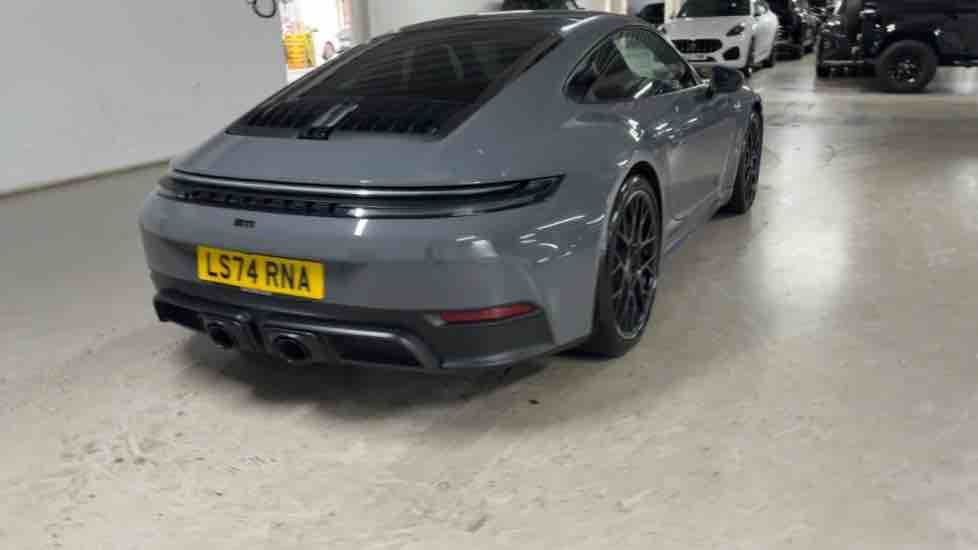 More views of Porsche 911