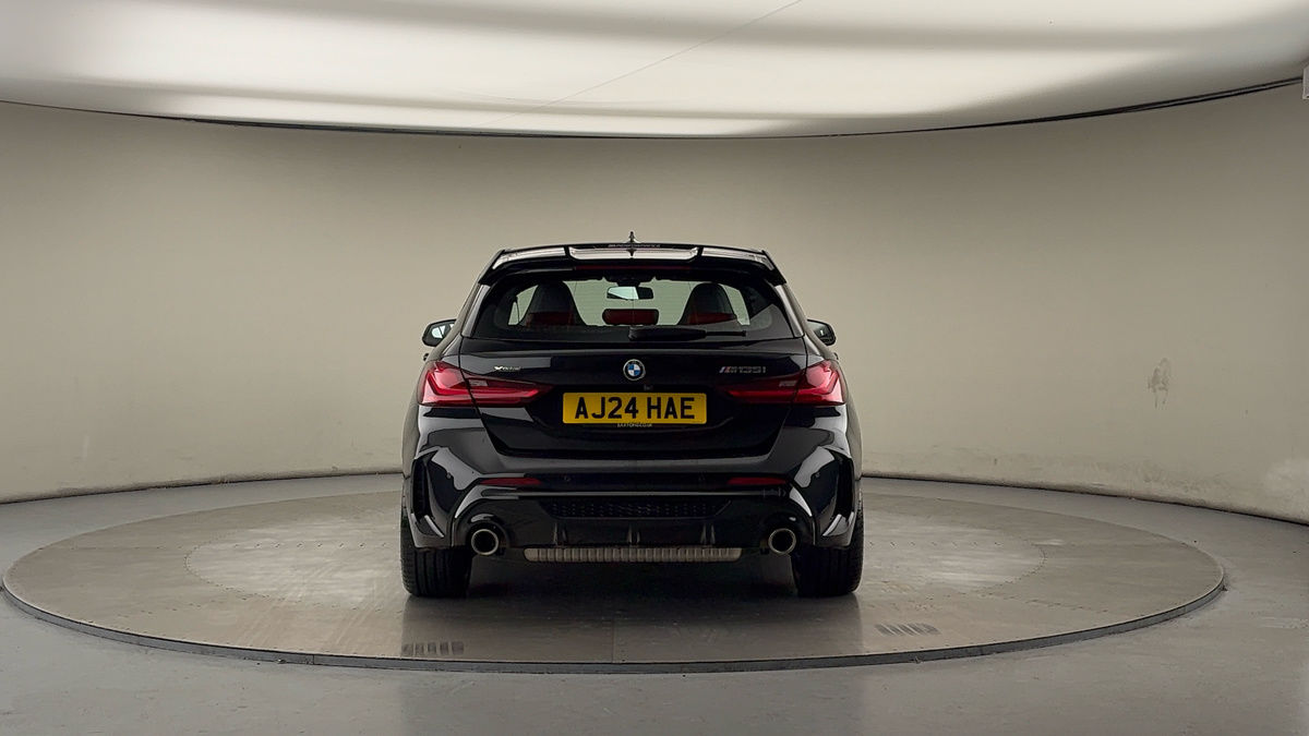 BMW 1 Series Image 4