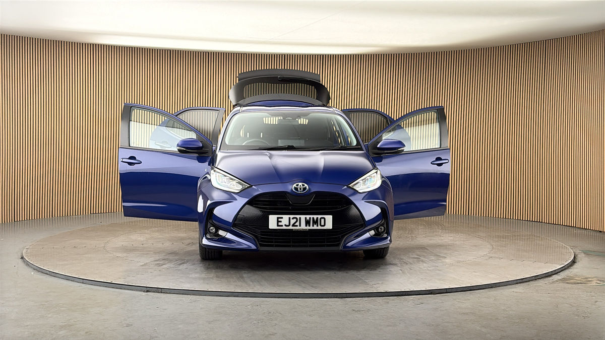 More views of Toyota Yaris