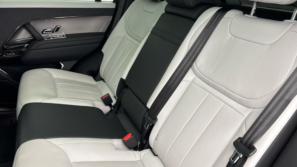 Land Rover Range Rover Sport Urban Image 8