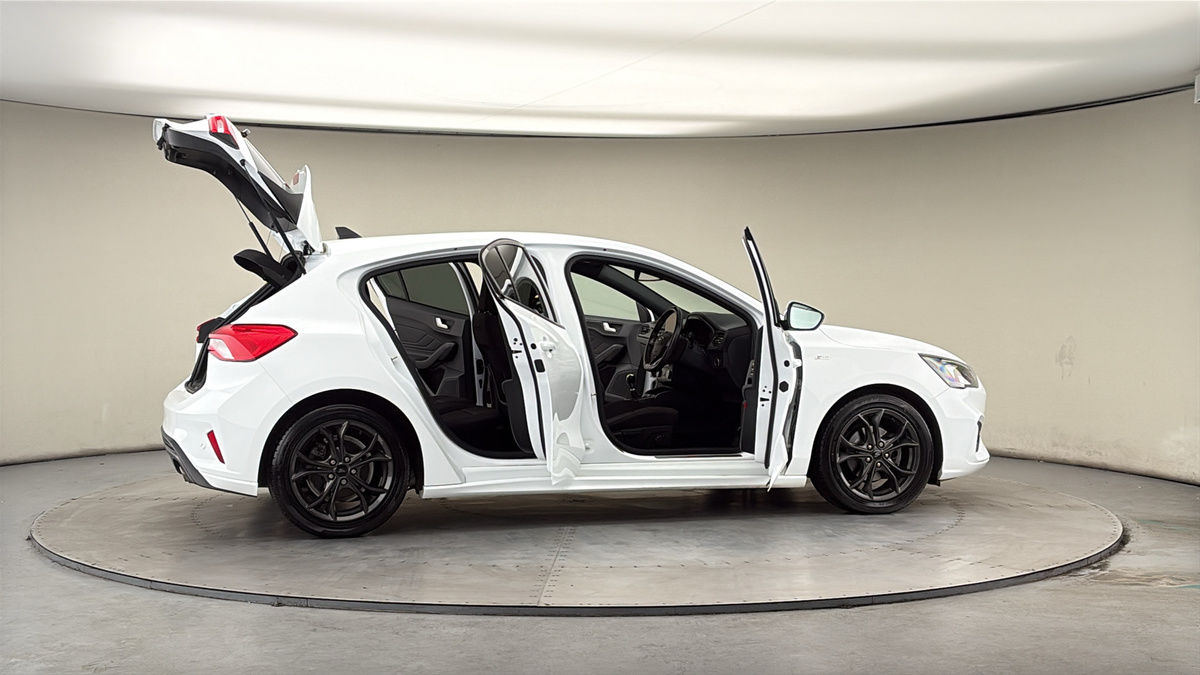 More views of Ford Focus