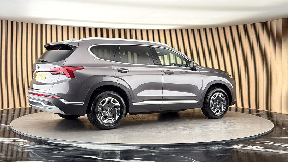 More views of Hyundai Santa Fe