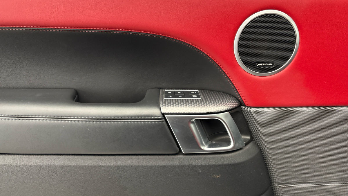Land Rover Range Rover Sport Image 19