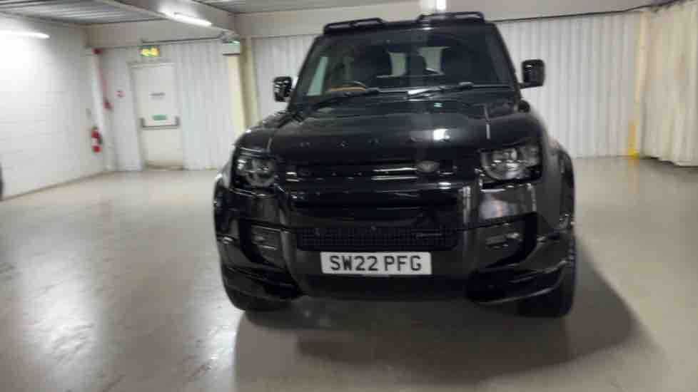 More views of Land Rover Defender 90