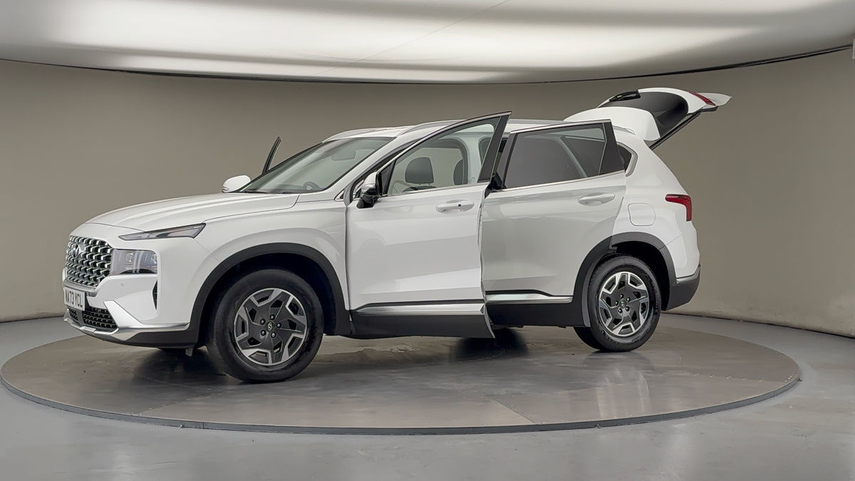 More views of Hyundai Santa Fe