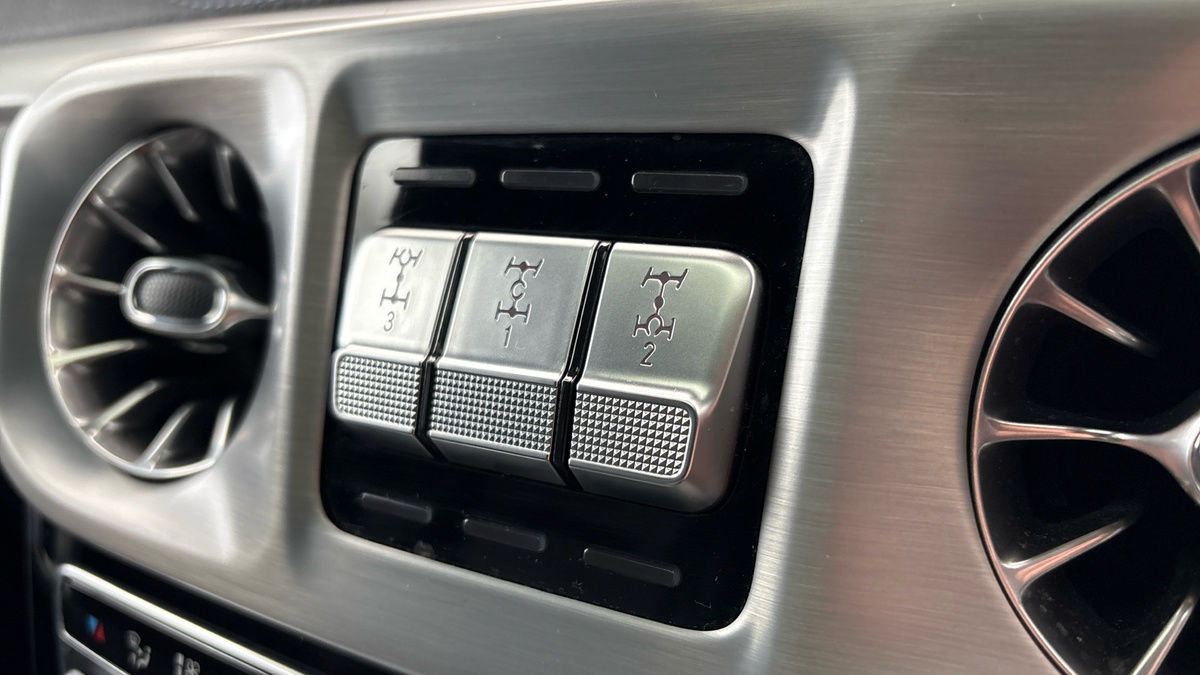 Mercedes-Benz G Class Image 30