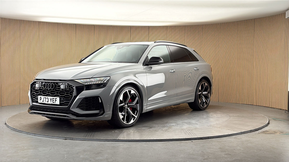 More views of Audi RSQ8
