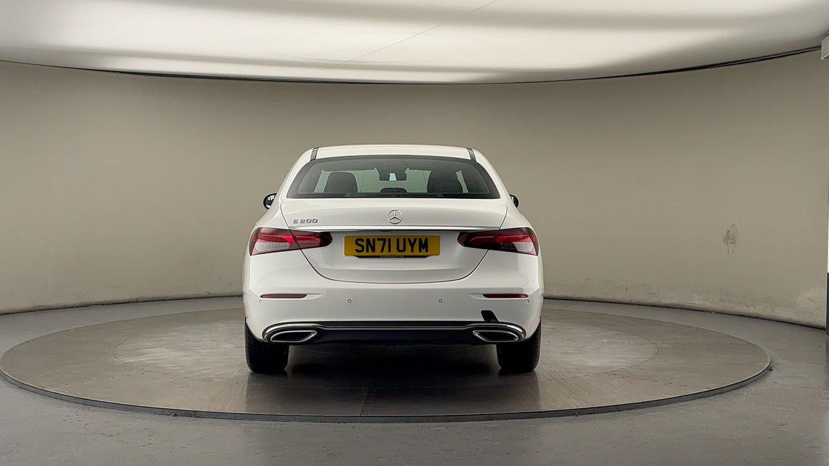 Mercedes-Benz E Class Image 4