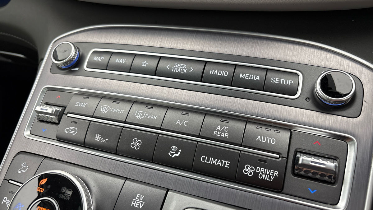 Hyundai Santa Fe Image 30