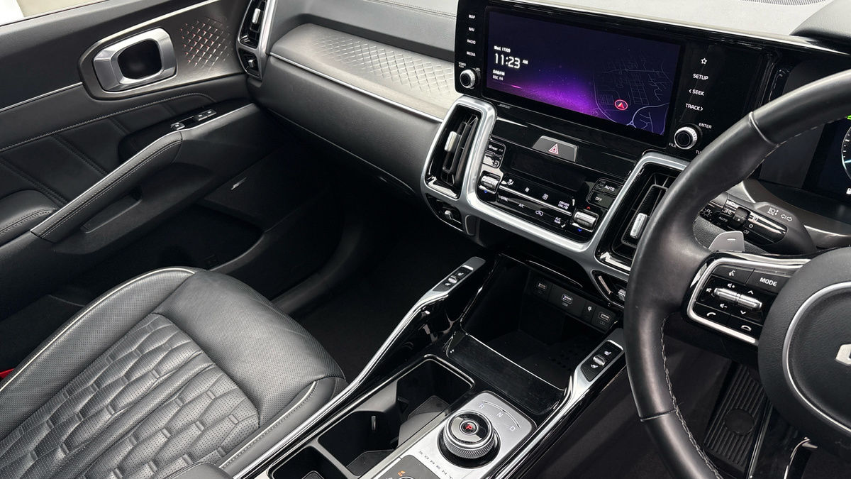 Kia Sorento Image 18