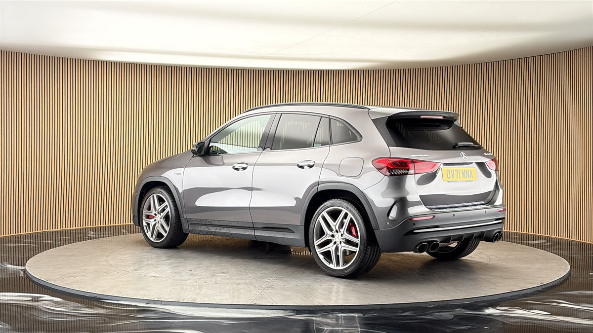 More views of Mercedes-Benz GLA