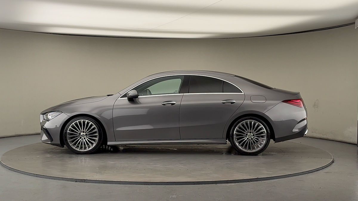 Mercedes-Benz CLA Image 15