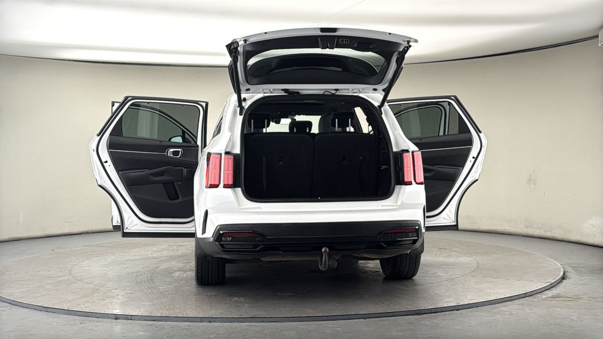 More views of Kia Sorento