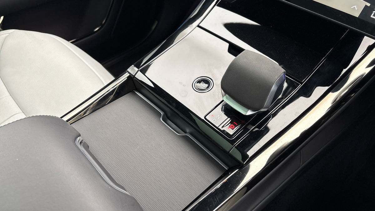 Land Rover Range Rover Sport Image 18