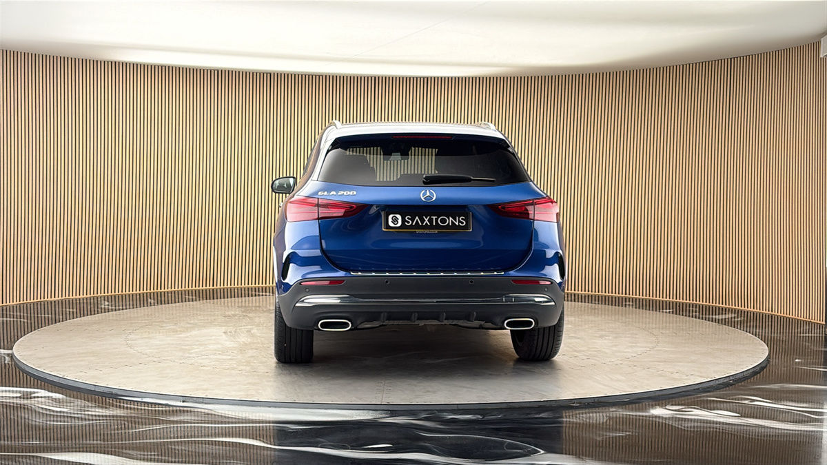 More views of Mercedes-Benz GLA