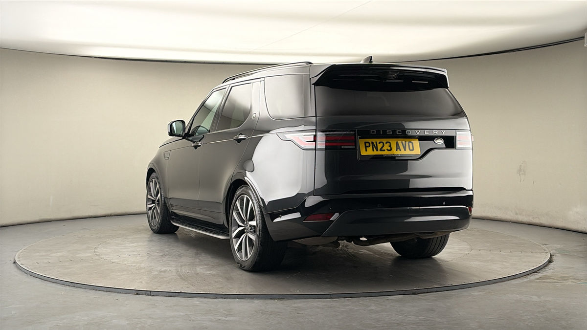 More views of Land Rover Discovery