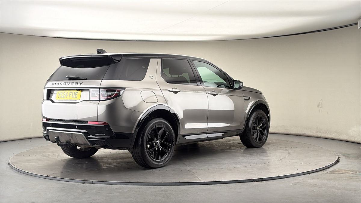 Land Rover Discovery Sport Image 21