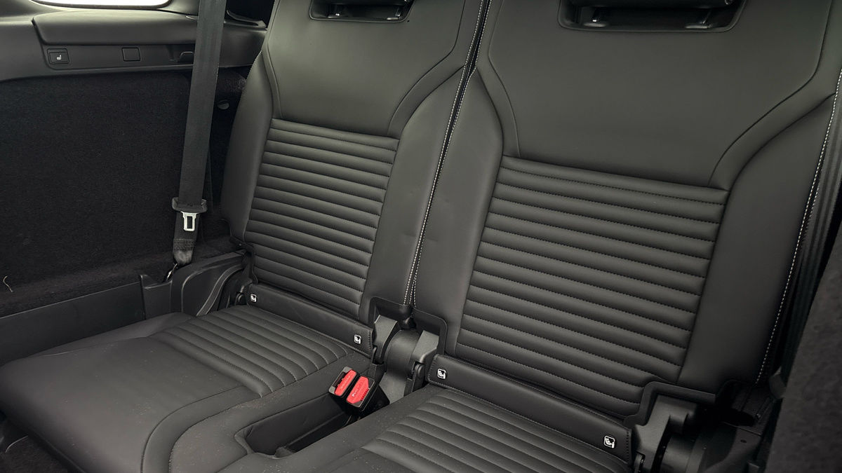Land Rover Discovery Image 25
