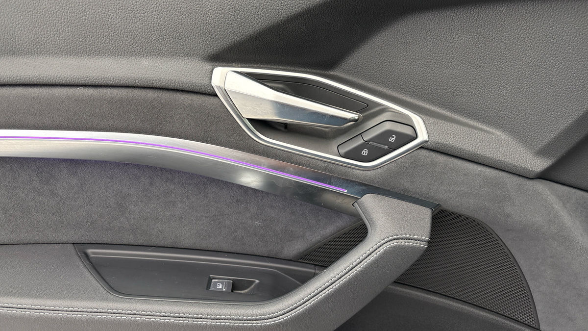 Audi Q8 e-tron Image 19