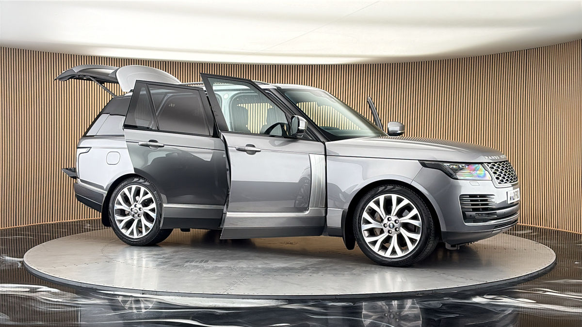 More views of Land Rover Range Rover