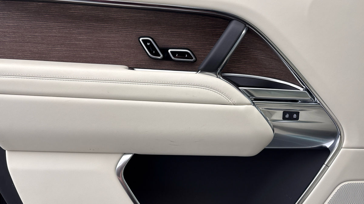 Land Rover Range Rover Image 19