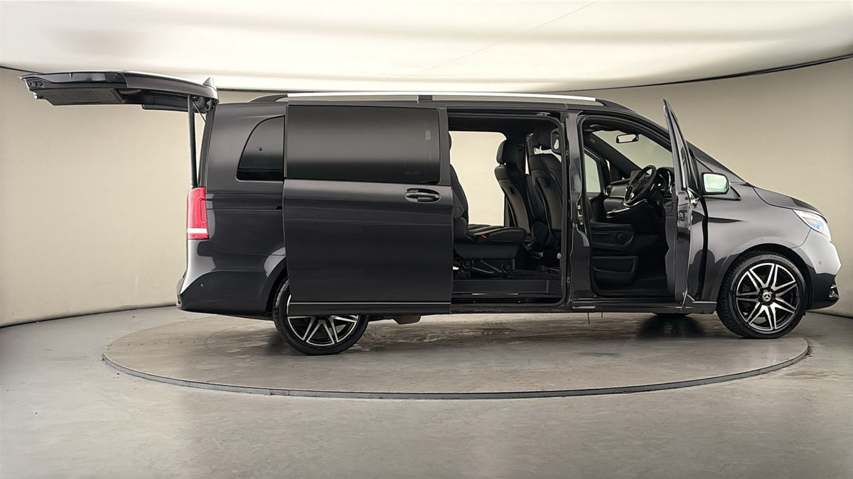 More views of Mercedes-Benz V Class