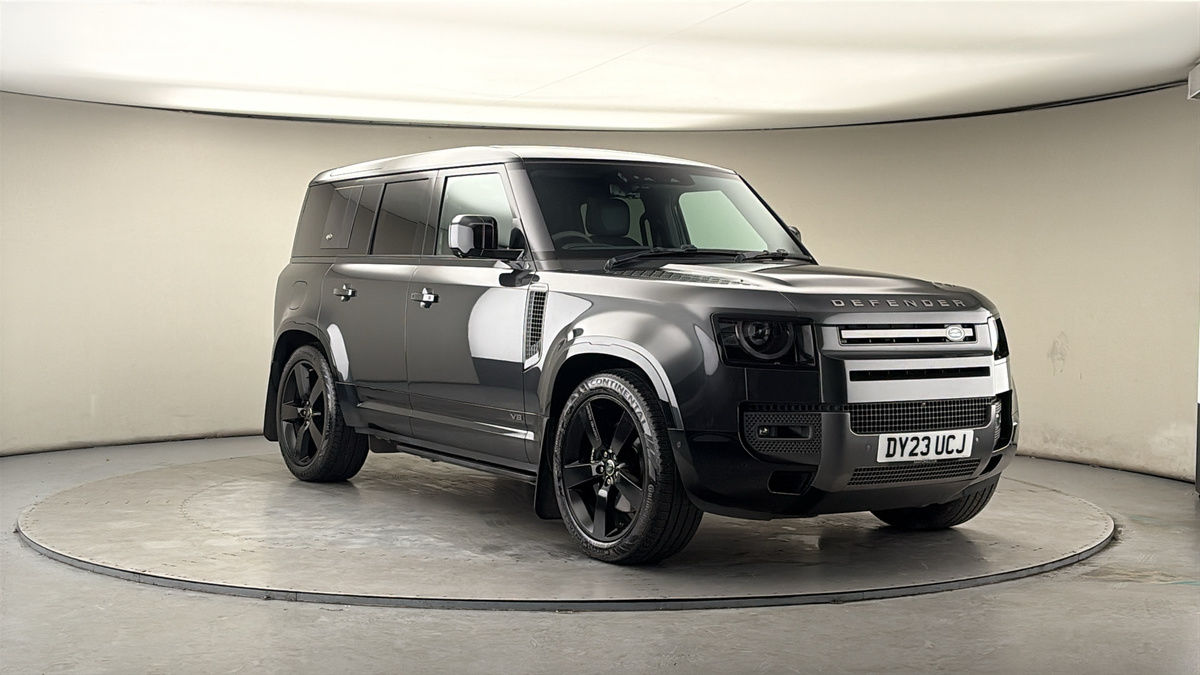 Land Rover Defender 110 Image 2