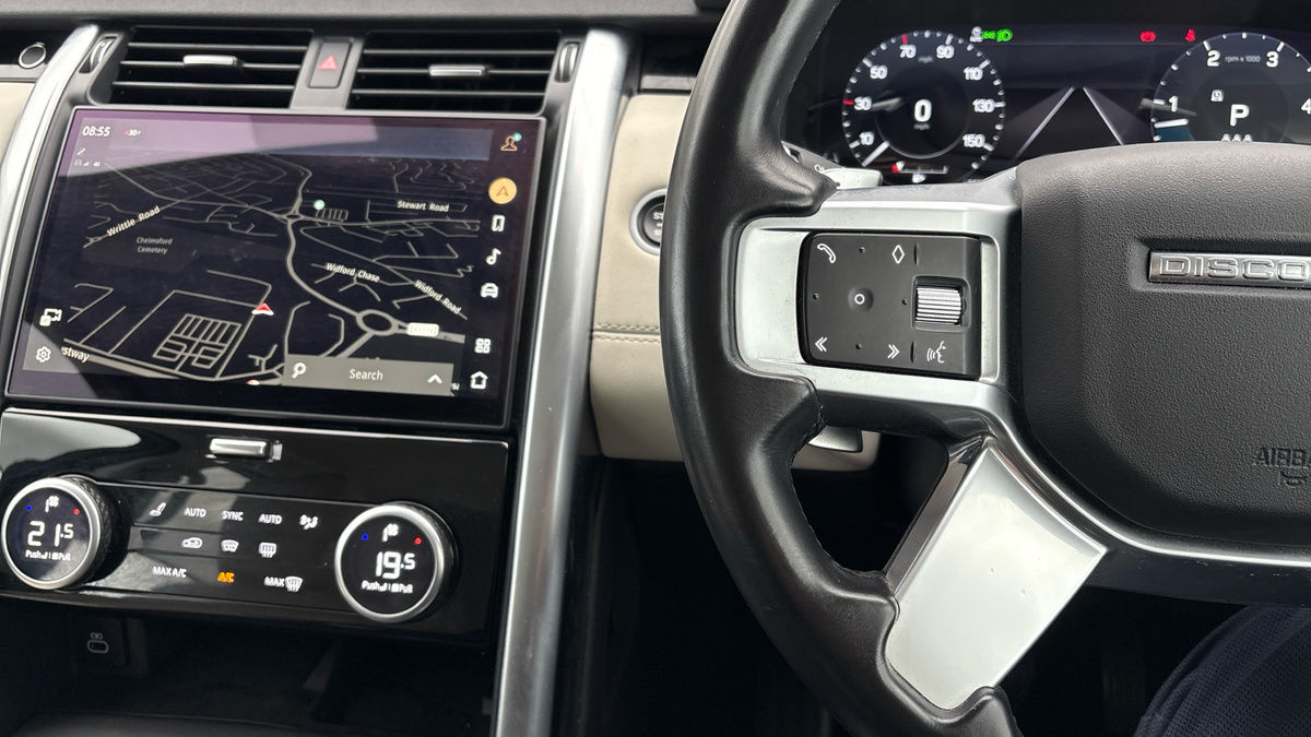 Land Rover Discovery Image 13