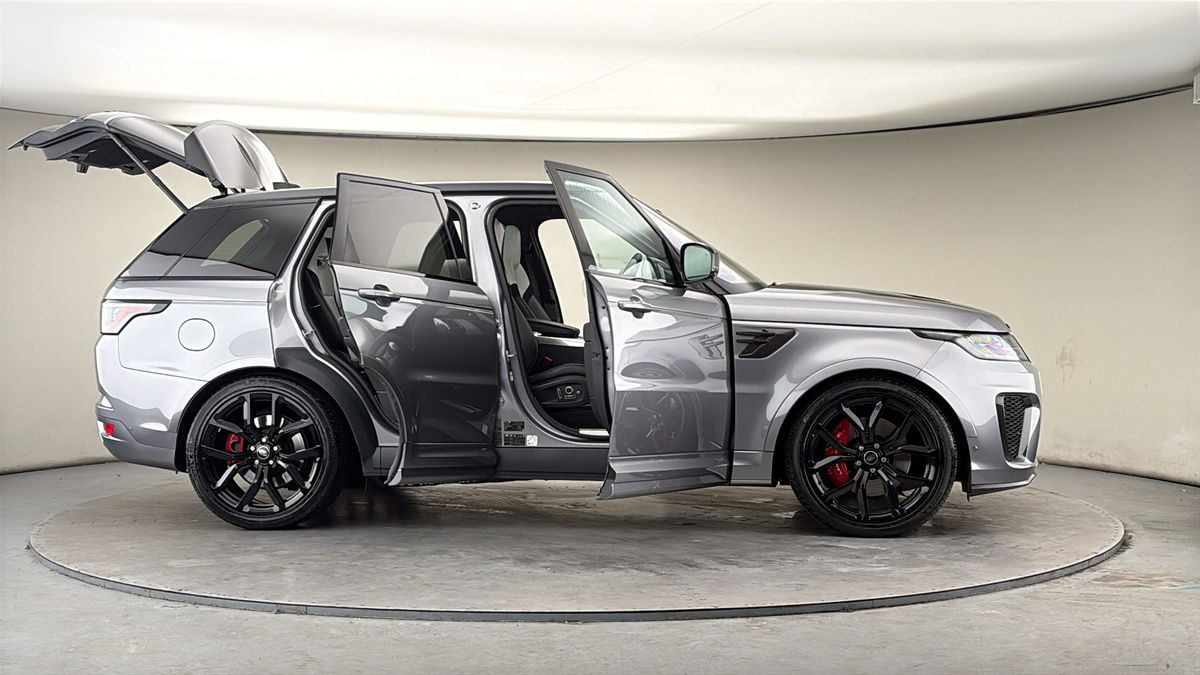 More views of Land Rover Range Rover Sport