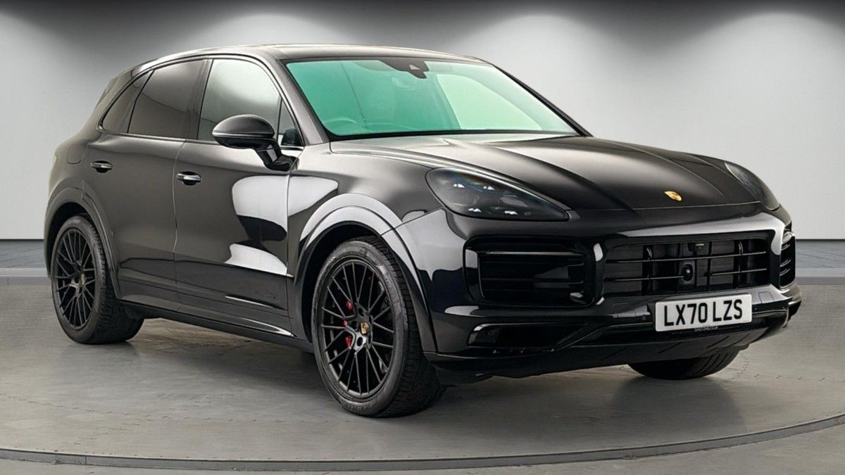 Porsche Cayenne Sticky Header Image