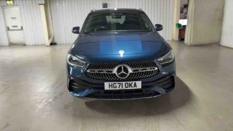 More views of Mercedes-Benz GLA
