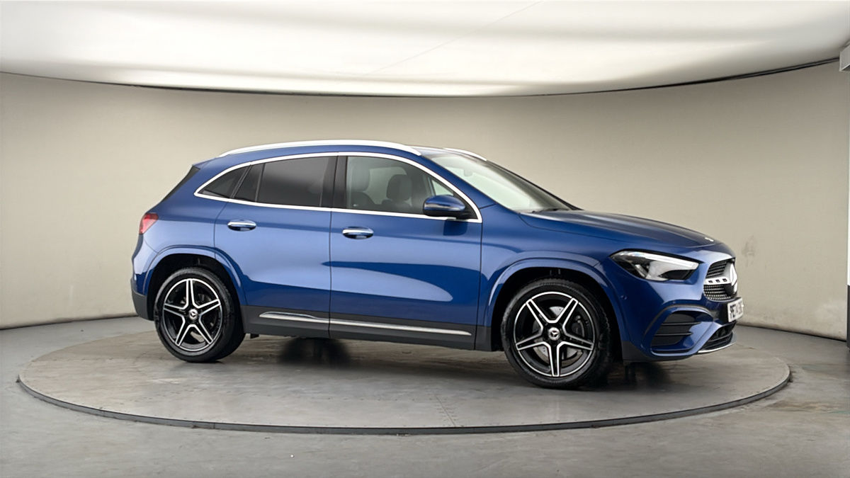 More views of Mercedes-Benz GLA