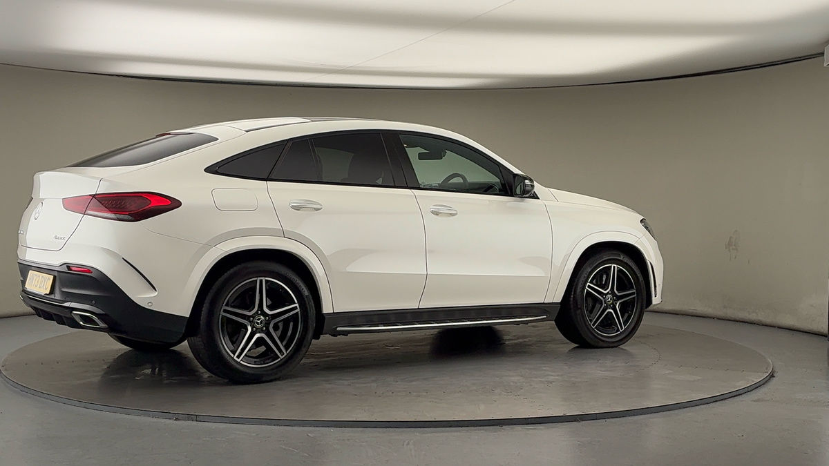 More views of Mercedes-Benz GLE