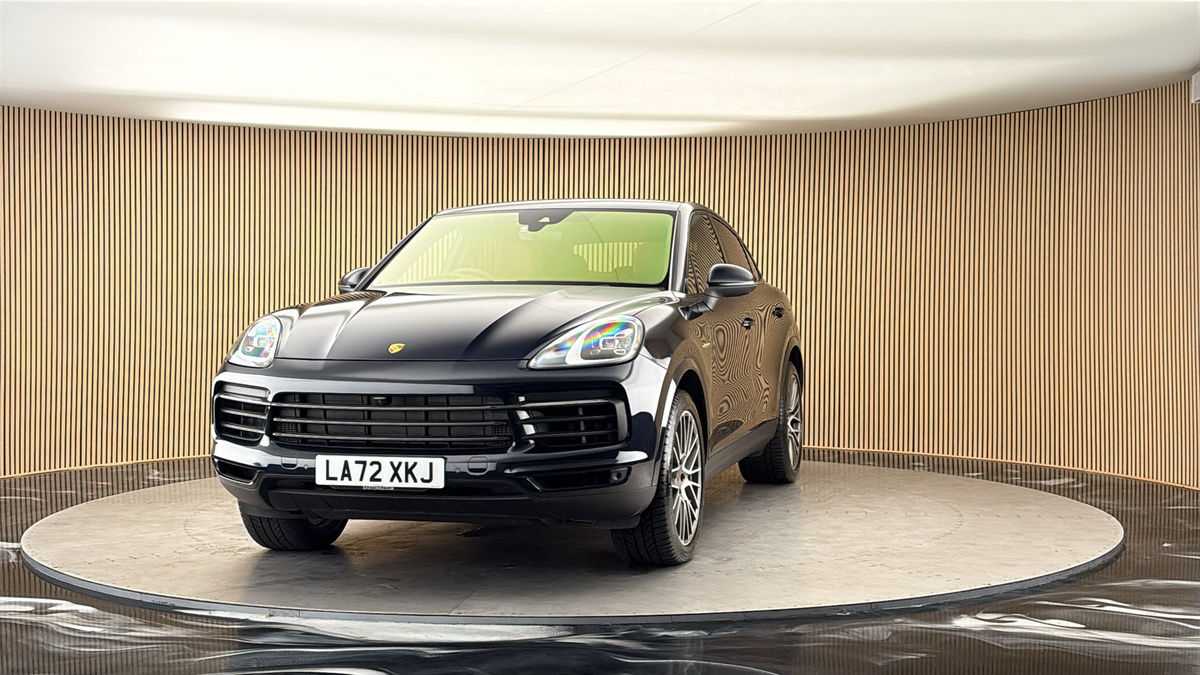 More views of Porsche Cayenne