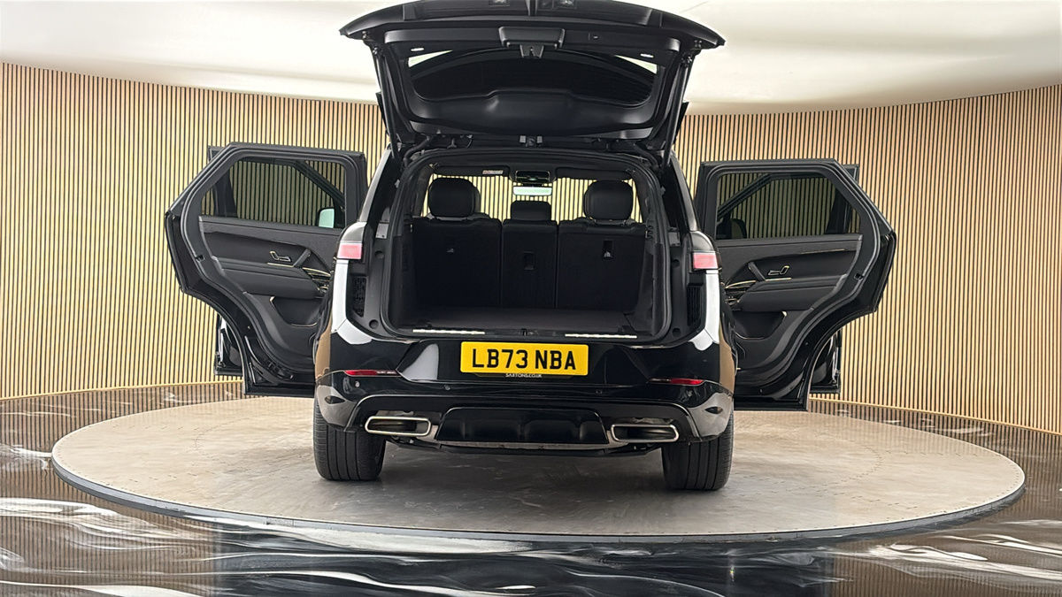More views of Land Rover Range Rover Sport