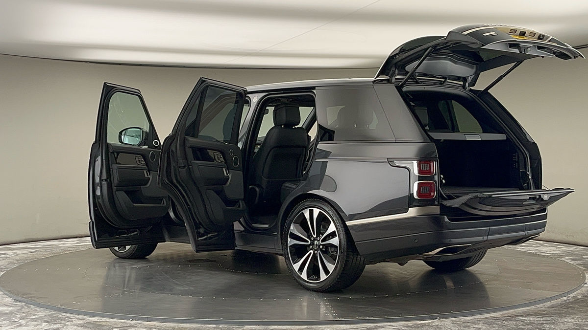 More views of Land Rover Range Rover