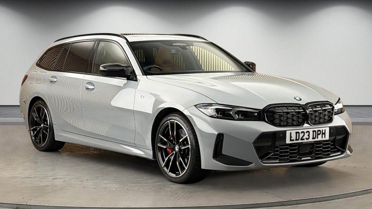 BMW 3 Series Sticky Header Image