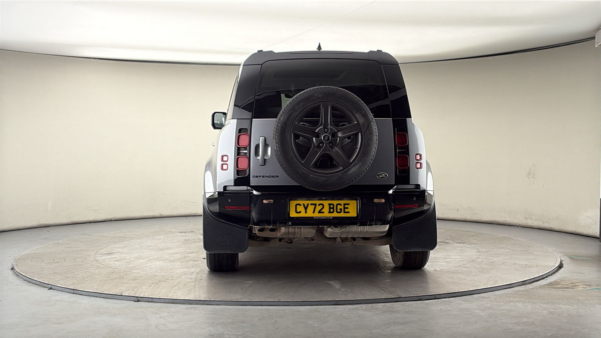 More views of Land Rover Defender 110
