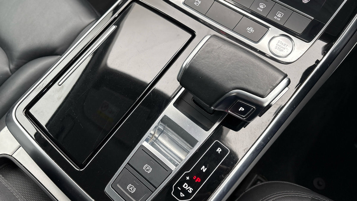 Audi Q7 Image 6