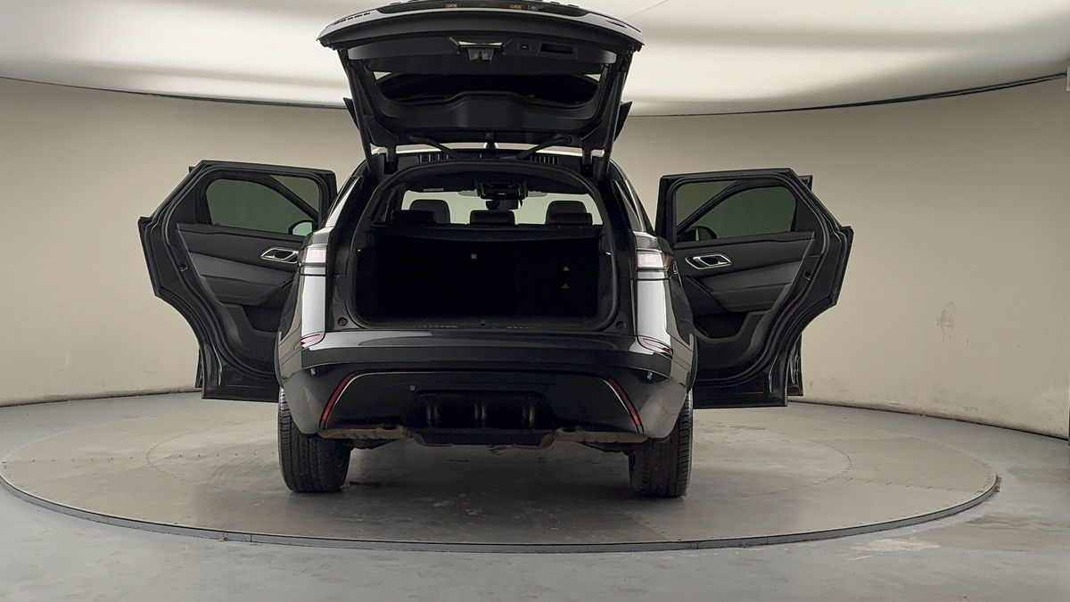 More views of Land Rover Range Rover Velar