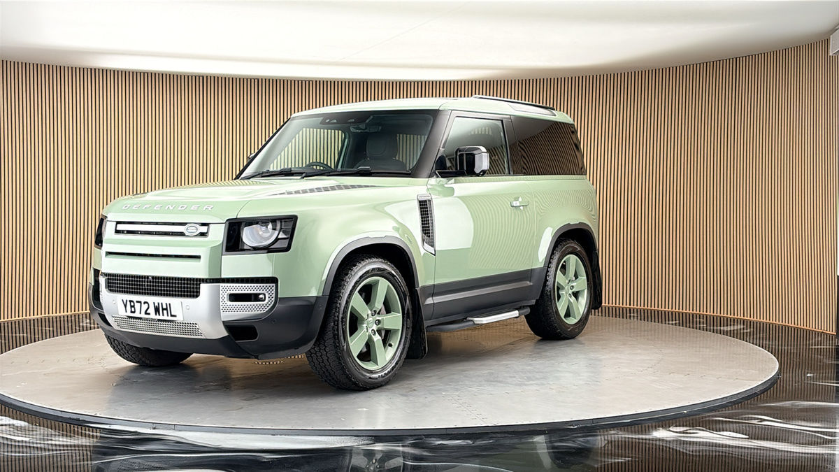 More views of Land Rover Defender 90