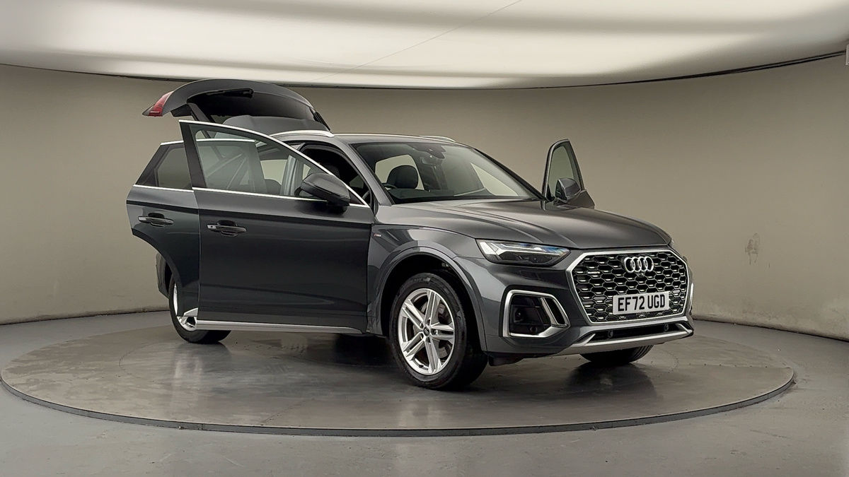 More views of Audi Q5