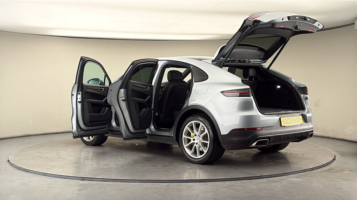 More views of Porsche Cayenne