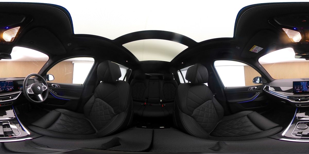 More views of BMW X7