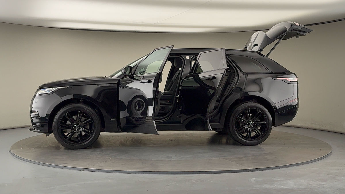More views of Land Rover Range Rover Velar