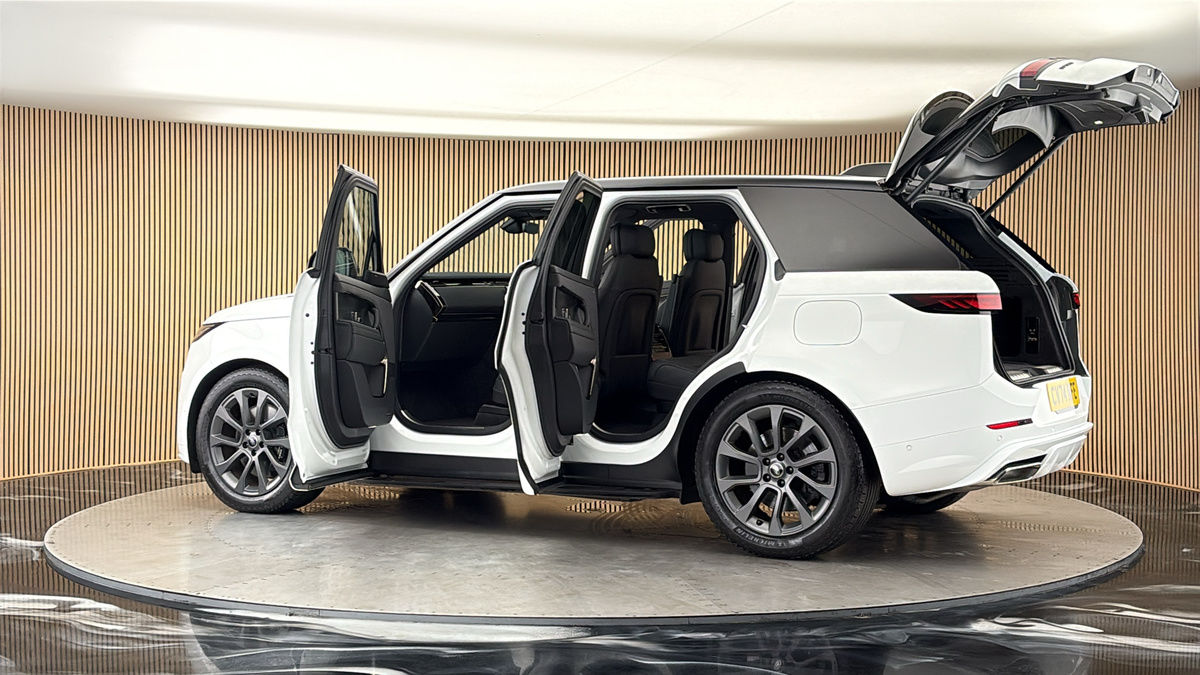 More views of Land Rover Range Rover Sport
