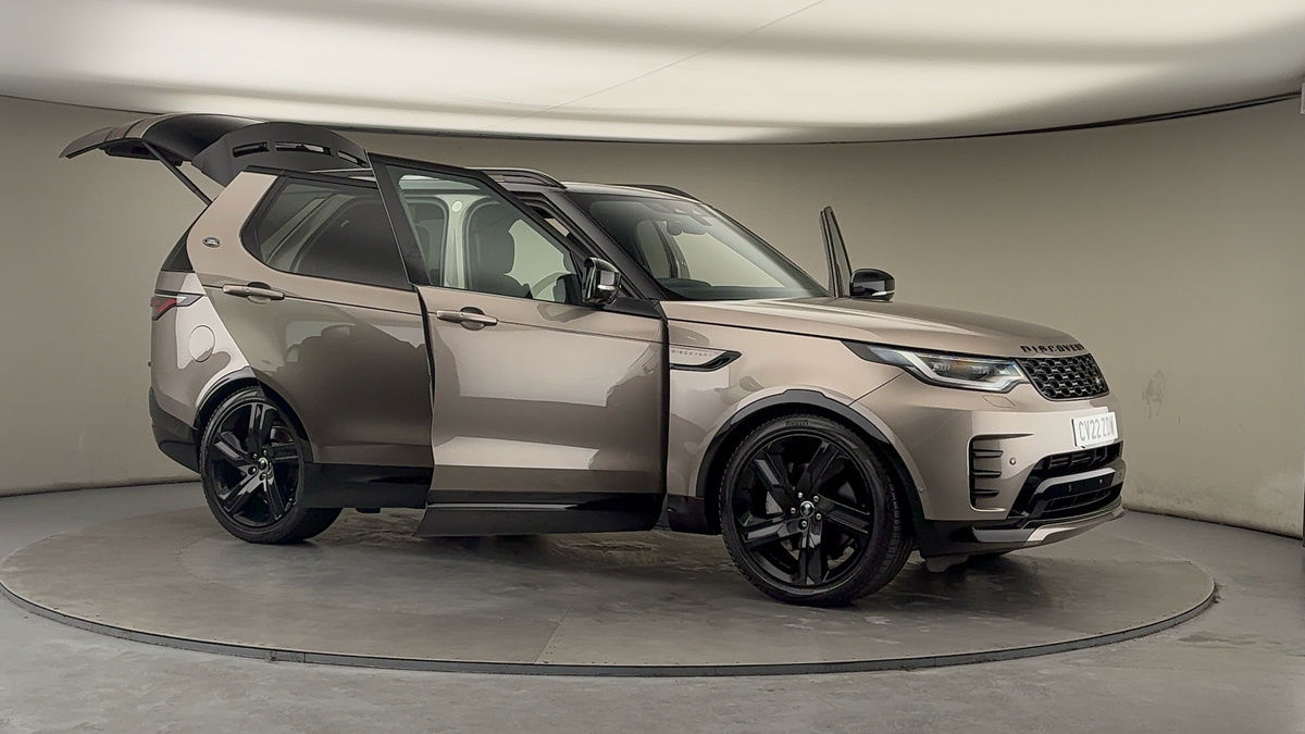 More views of Land Rover Discovery