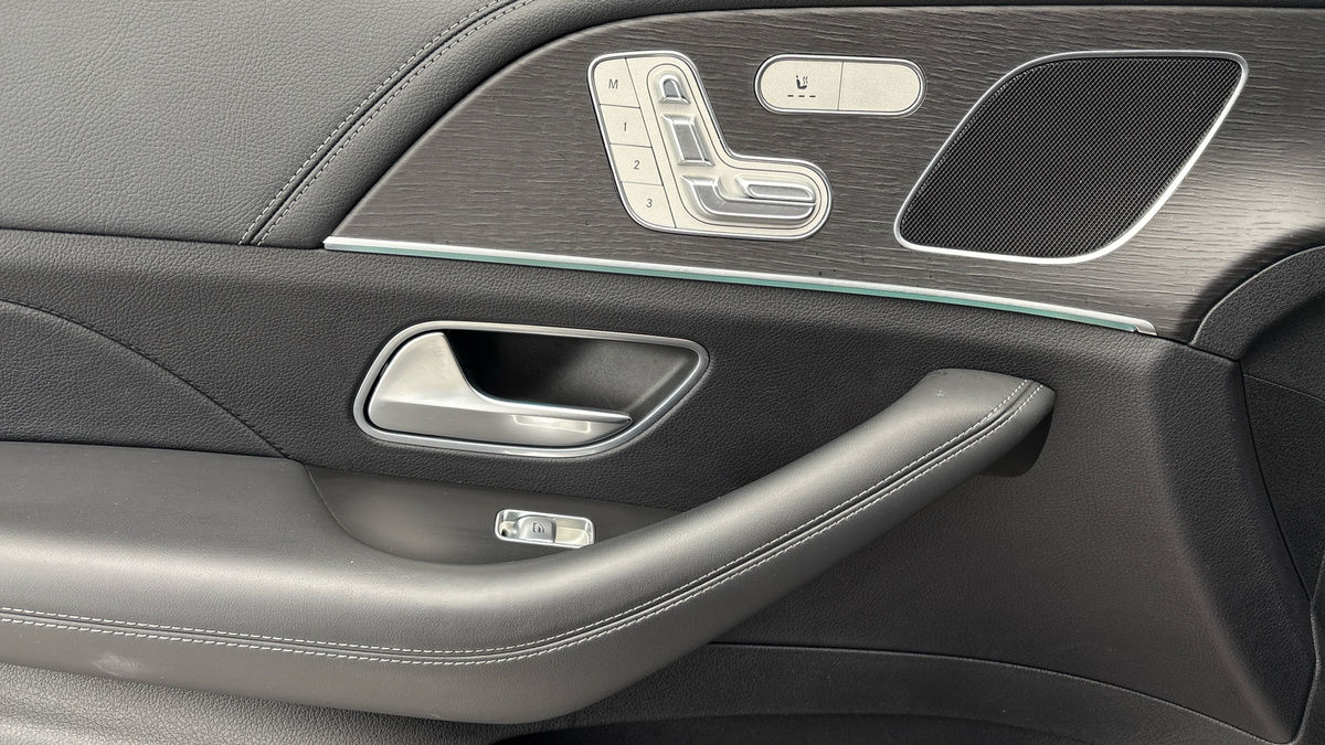 Mercedes-Benz GLE Image 19