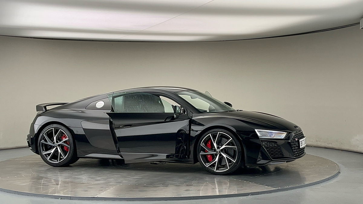 More views of Audi R8