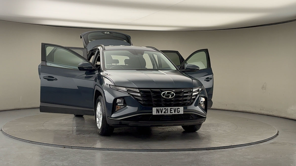 More views of Hyundai TUCSON